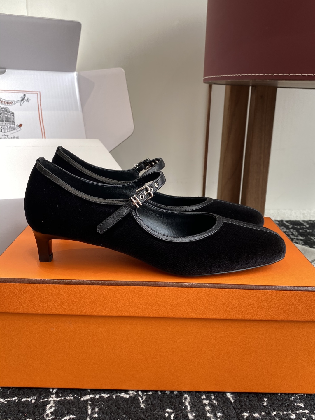东莞代购级（官网同步✈️飞机盒包装）
爱马仕Hermes 25ss 春夏新品 矮跟 玛丽珍无疑是近年来爆