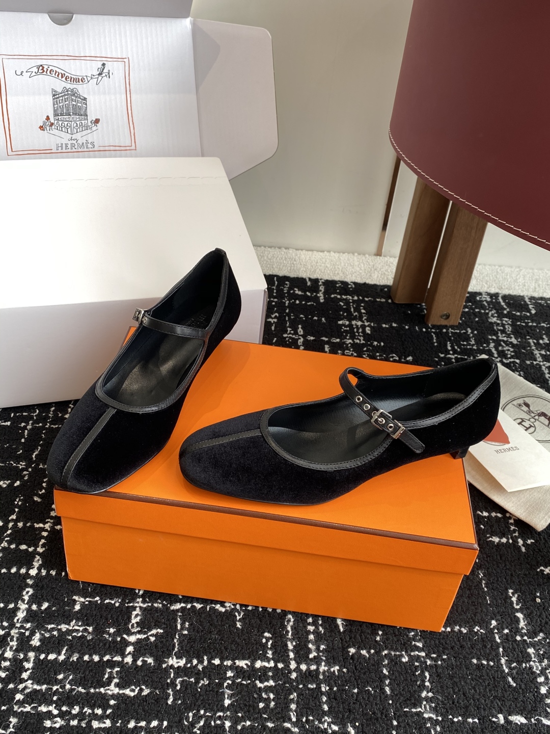 东莞代购级（官网同步✈️飞机盒包装）
爱马仕Hermes 25ss 春夏新品 矮跟 玛丽珍无疑是近年来爆