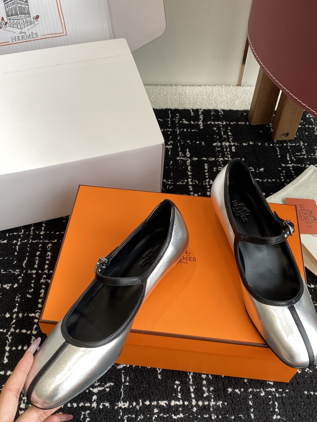 东莞代购级（官网同步✈️飞机盒包装）
爱马仕Hermes 25ss 春夏新品 矮跟 玛丽珍无疑是近年来爆
