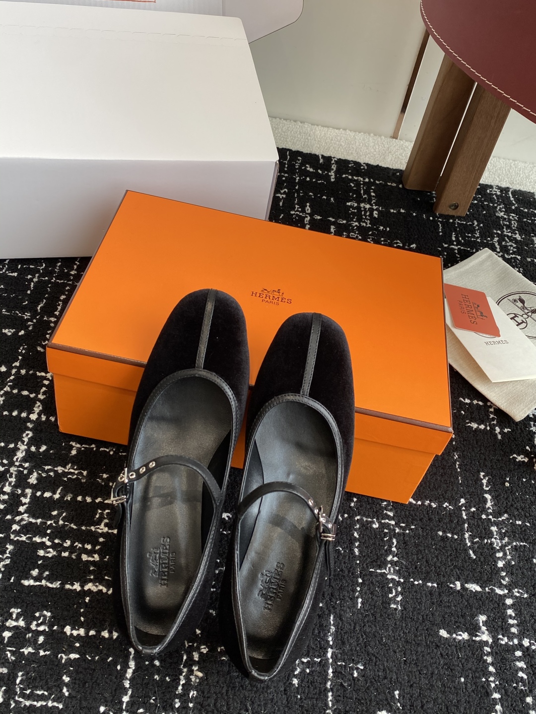 东莞代购级（官网同步✈️飞机盒包装）
爱马仕Hermes 25ss 春夏新品 矮跟 玛丽珍无疑是近年来爆
