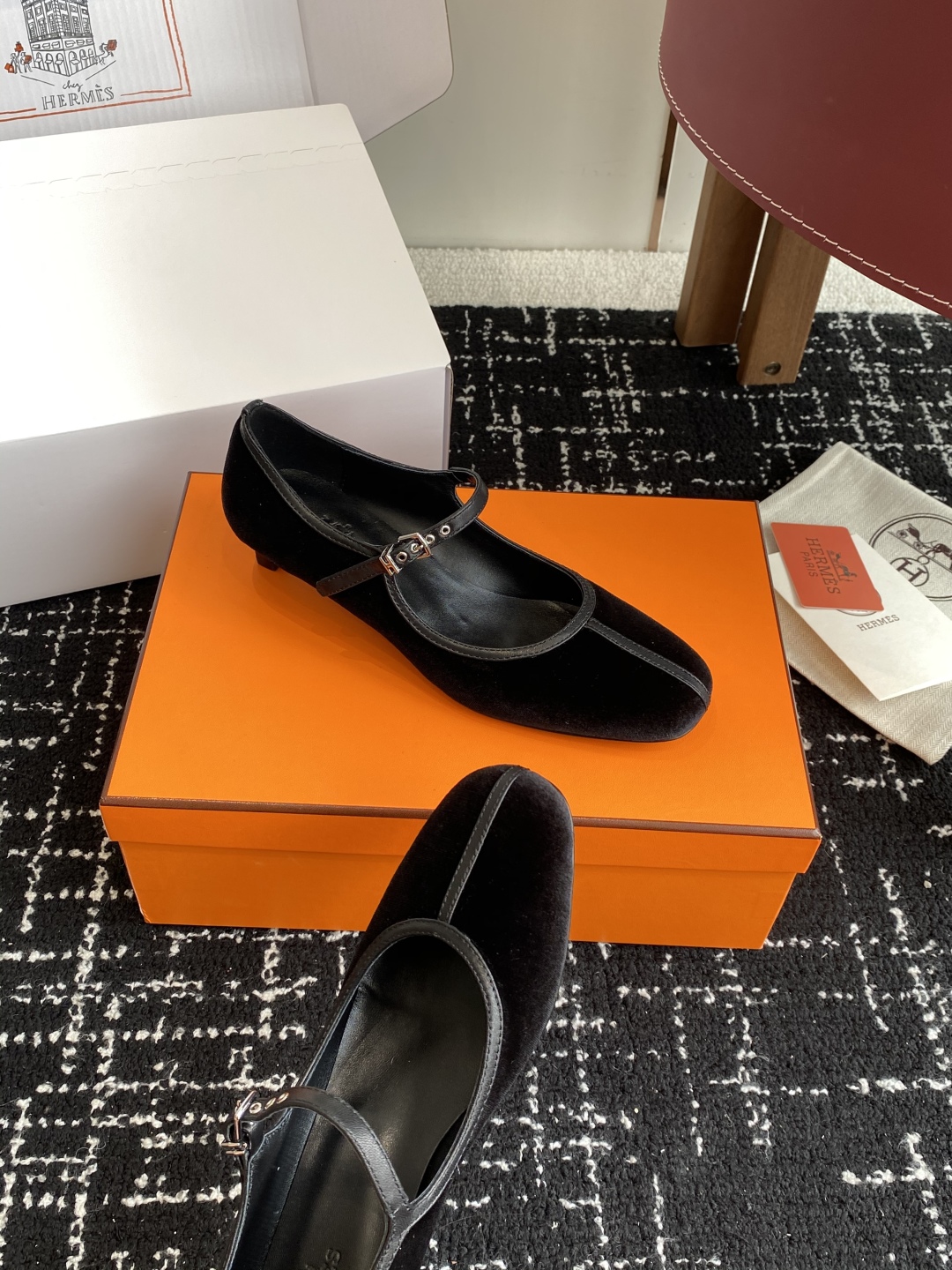 东莞代购级（官网同步✈️飞机盒包装）
爱马仕Hermes 25ss 春夏新品 矮跟 玛丽珍无疑是近年来爆