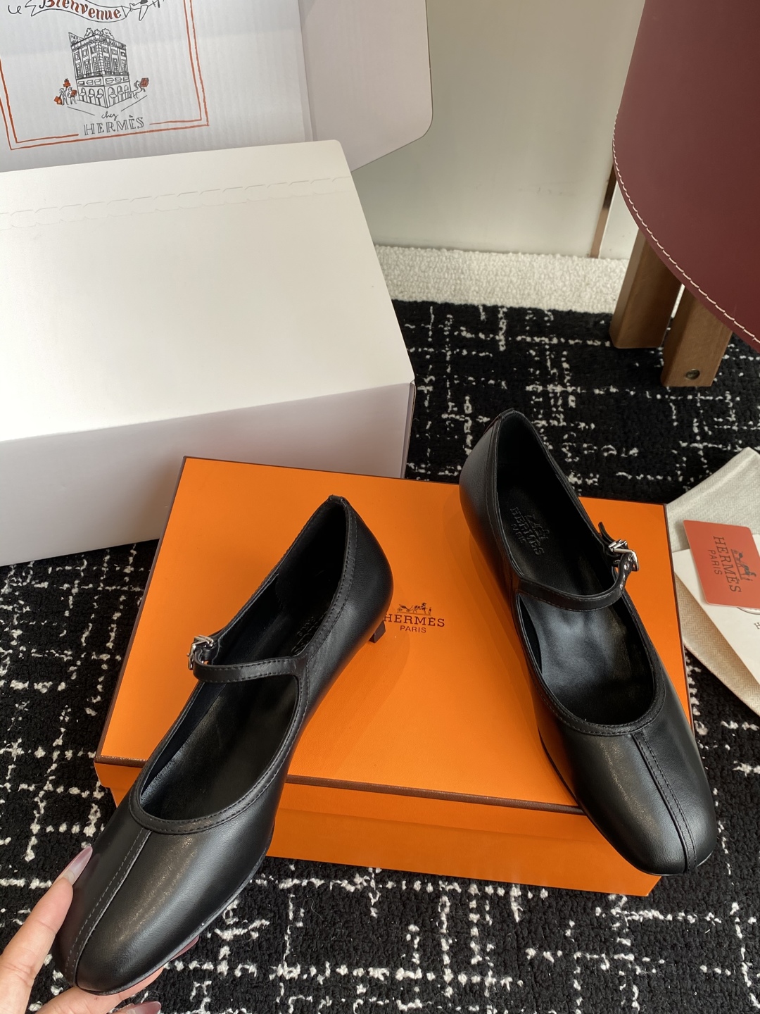 东莞代购级（官网同步✈️飞机盒包装）
爱马仕Hermes 25ss 春夏新品 矮跟 玛丽珍无疑是近年来爆