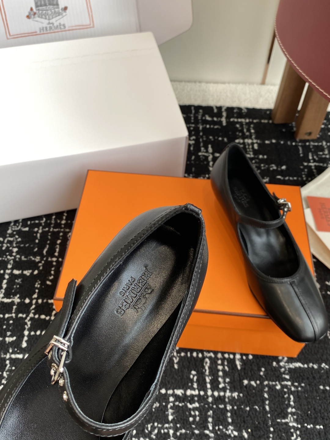 东莞代购级（官网同步✈️飞机盒包装）
爱马仕Hermes 25ss 春夏新品 矮跟 玛丽珍无疑是近年来爆