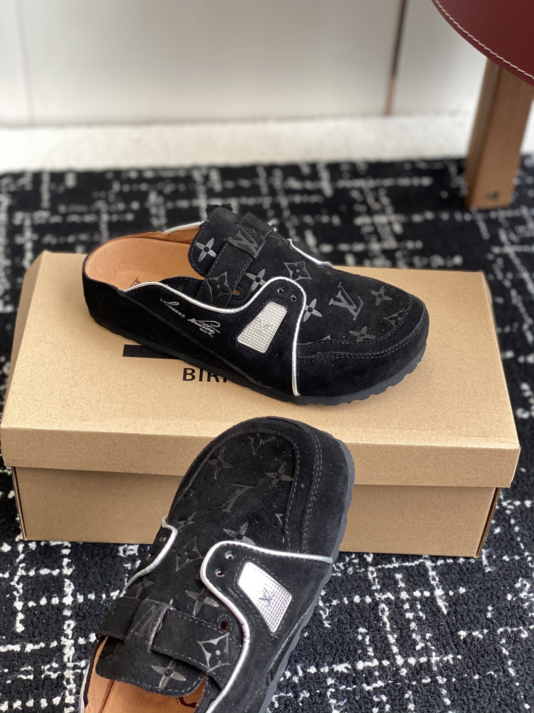 代购级
Birkenstock x 联名Lv 情侣款 系列 这两个品牌刚出联名我就心动了

代购找很久才