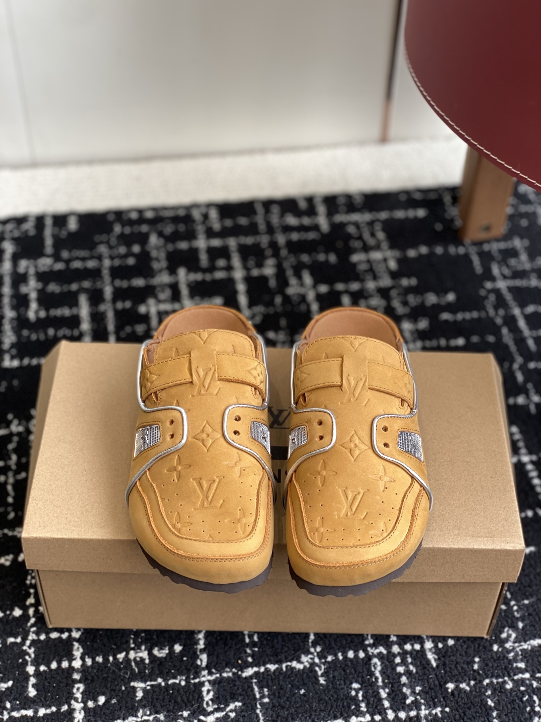 代购级
Birkenstock x 联名Lv 情侣款 系列 这两个品牌刚出联名我就心动了

代购找很久才