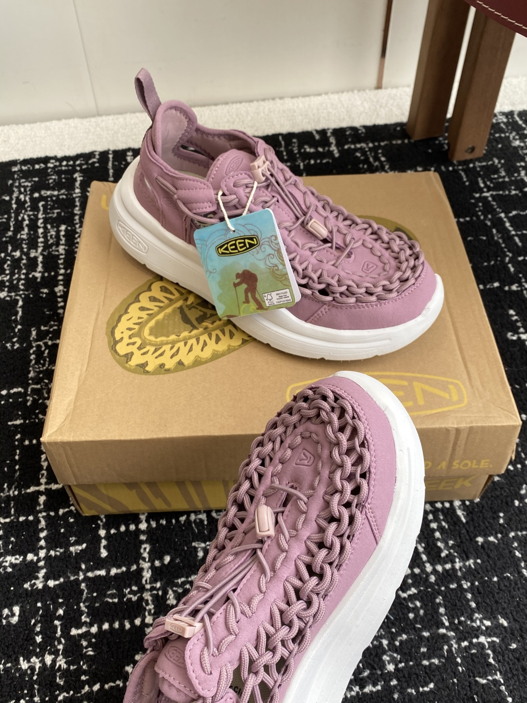 代购级
KEEN科恩 UNEEK WK 舒适 百搭 时尚 沙滩凉鞋

弹力舒适手工编织 塑造舒适柔软鞋身