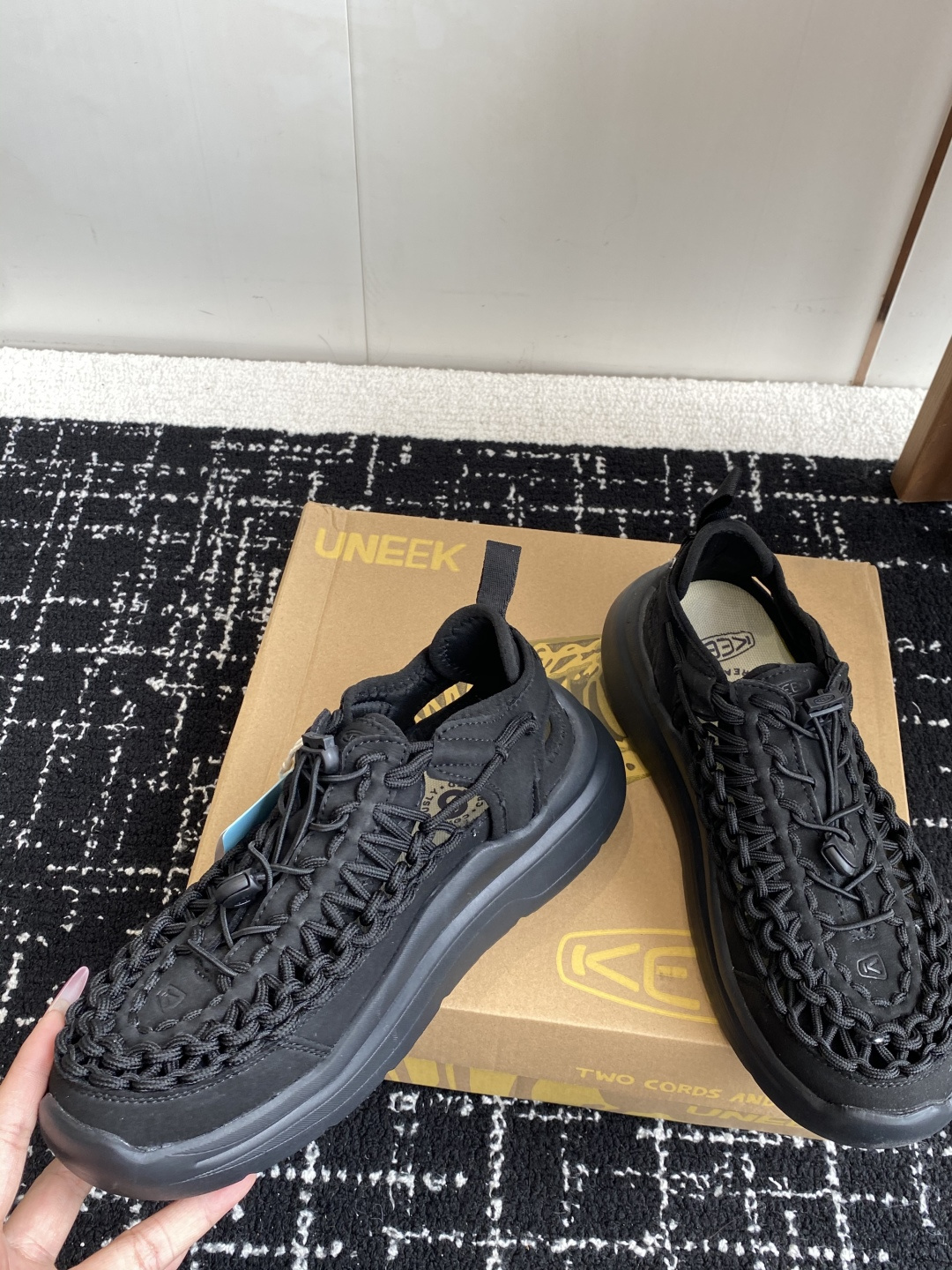 代购级
KEEN科恩 UNEEK WK 舒适 百搭 时尚 沙滩凉鞋

弹力舒适手工编织 塑造舒适柔软鞋身