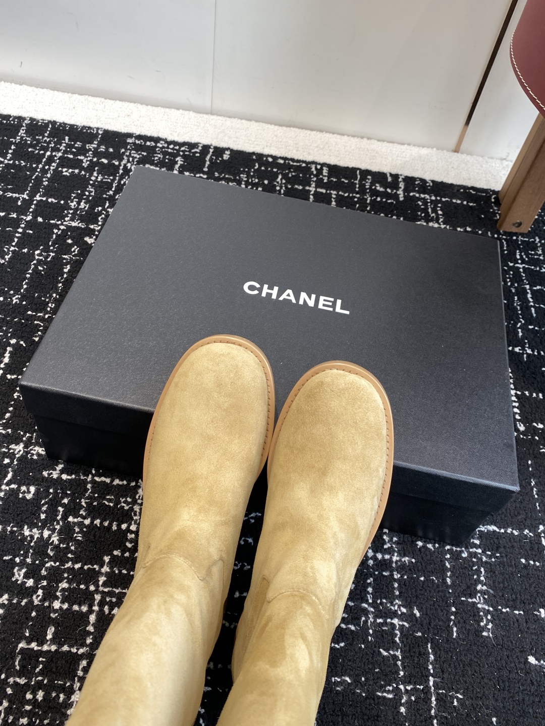 代购级Chanel 香奈儿25秋冬小香麂皮拼色一脚蹬骑士短靴高靴！复古风马丁靴 
独特的西部靴筒设计 流