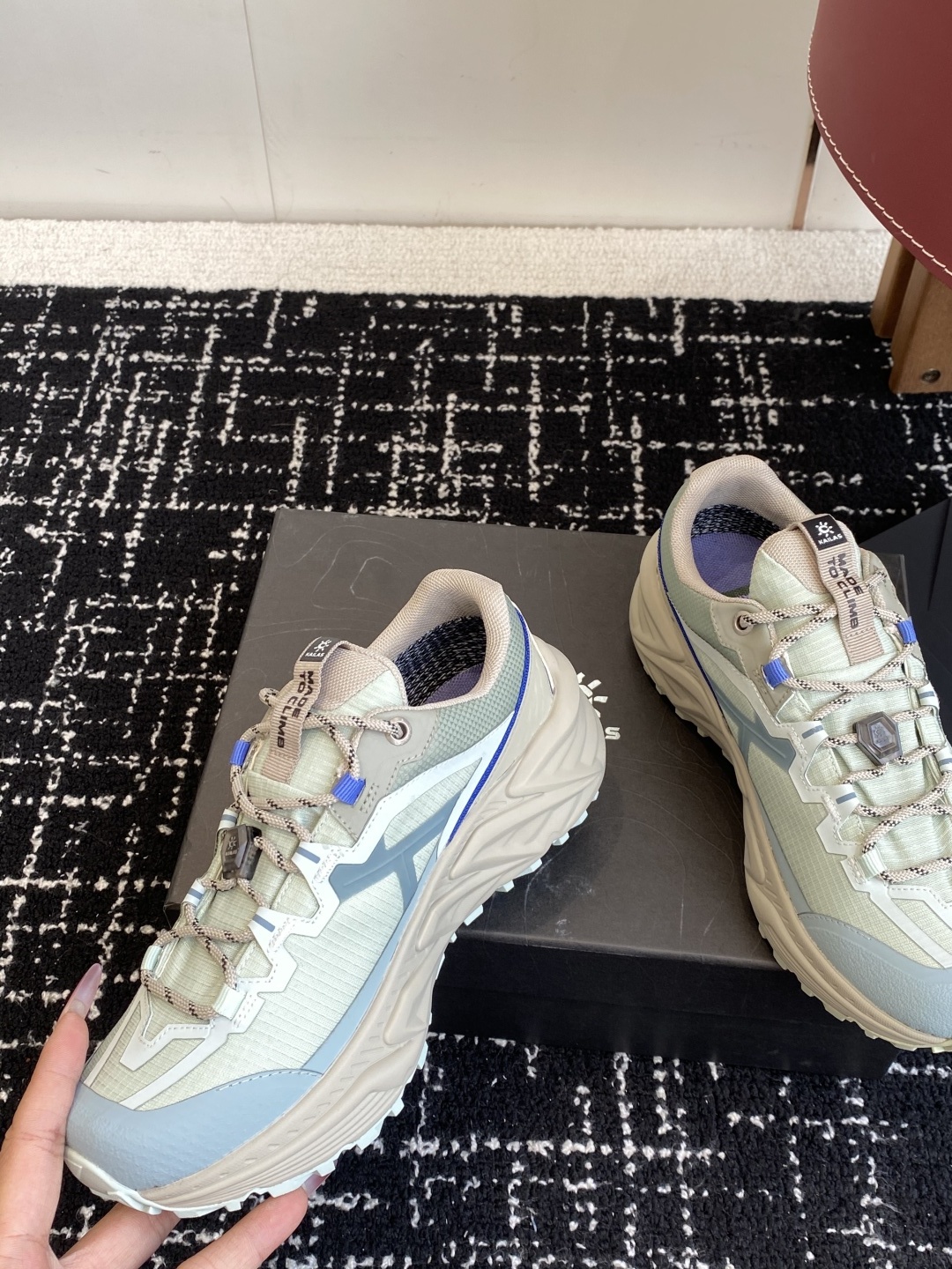 代购级
凯乐石 KAILAS 山行2 GTX减震越野跑步鞋
本次 在设计上采用凌厉的山脊线条重