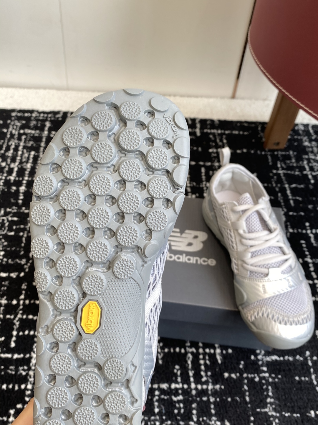 代购级
25年夏季新款 New Balance NB MT10O 网面薄底赤足鞋 薄系扁鞋风 防滑耐磨 