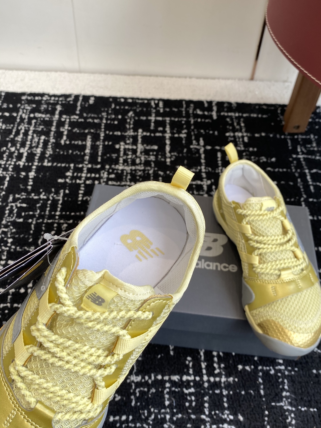 代购级
25年夏季新款 New Balance NB MT10O 网面薄底赤足鞋 薄系扁鞋风 防滑耐磨 