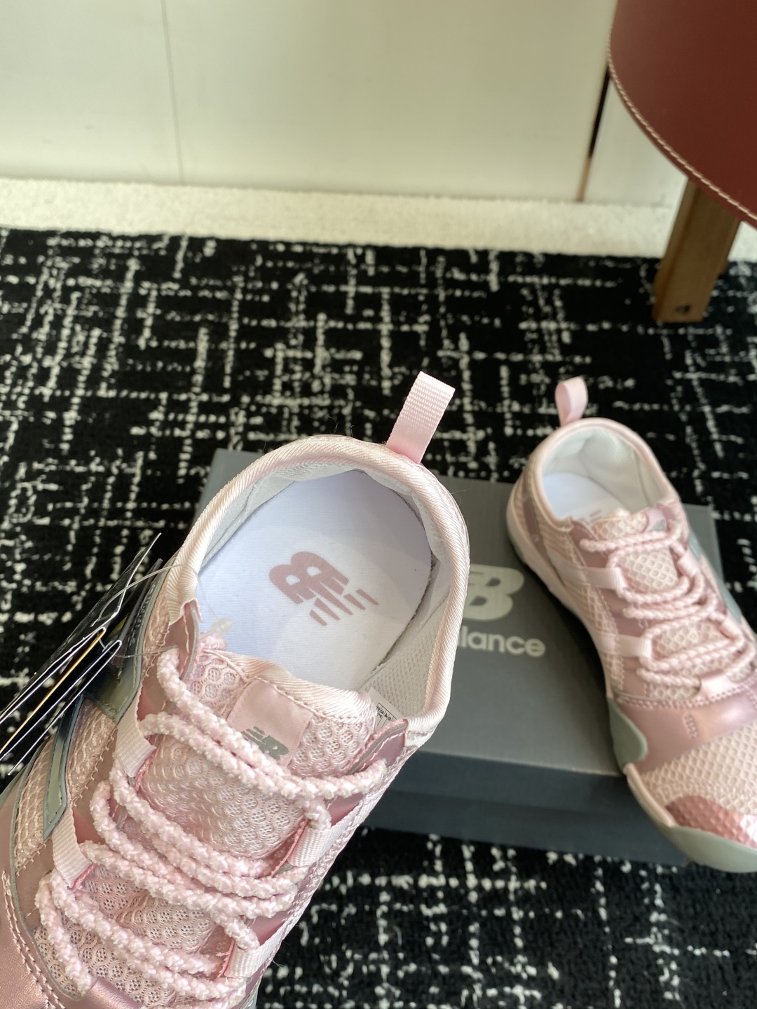 代购级
25年夏季新款 New Balance NB MT10O 网面薄底赤足鞋 薄系扁鞋风 防滑耐磨 