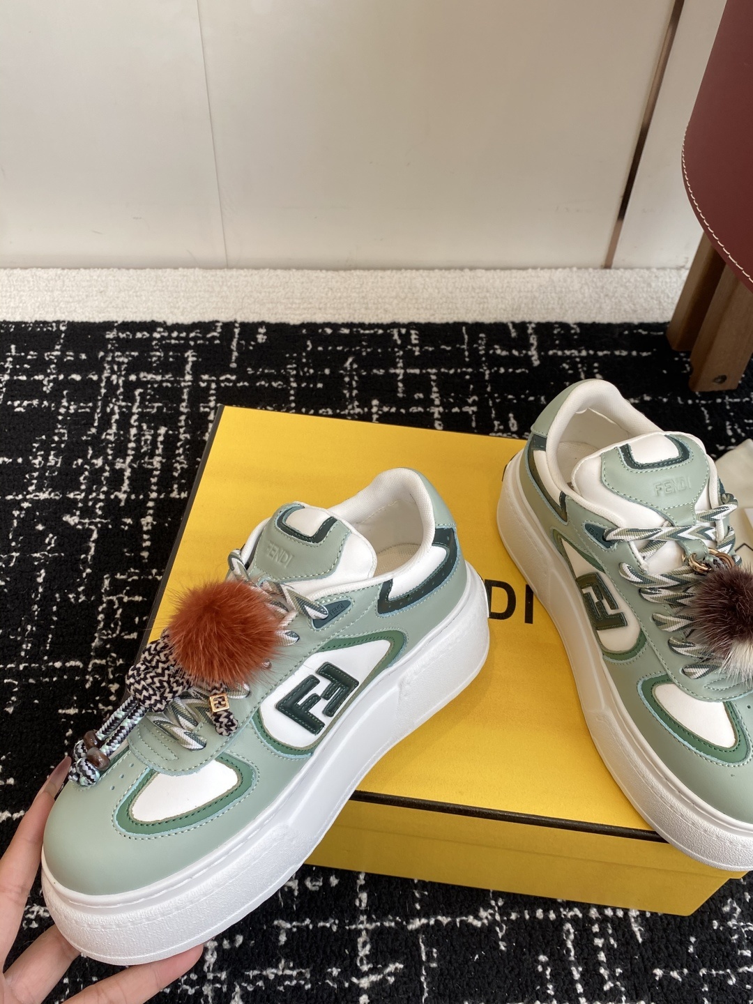 代购级
Fendi芬迪 25ss 厚底match系列 休闲 运动鞋
原版购入开发 做货 设计师Kim