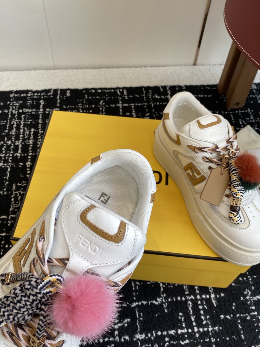 代购级
Fendi芬迪 25ss 厚底match系列 休闲 运动鞋
原版购入开发 做货 设计师Kim