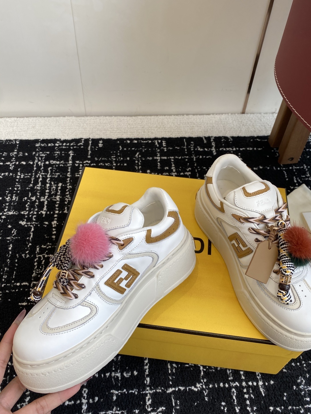 代购级
Fendi芬迪 25ss 厚底match系列 休闲 运动鞋
原版购入开发 做货 设计师Kim