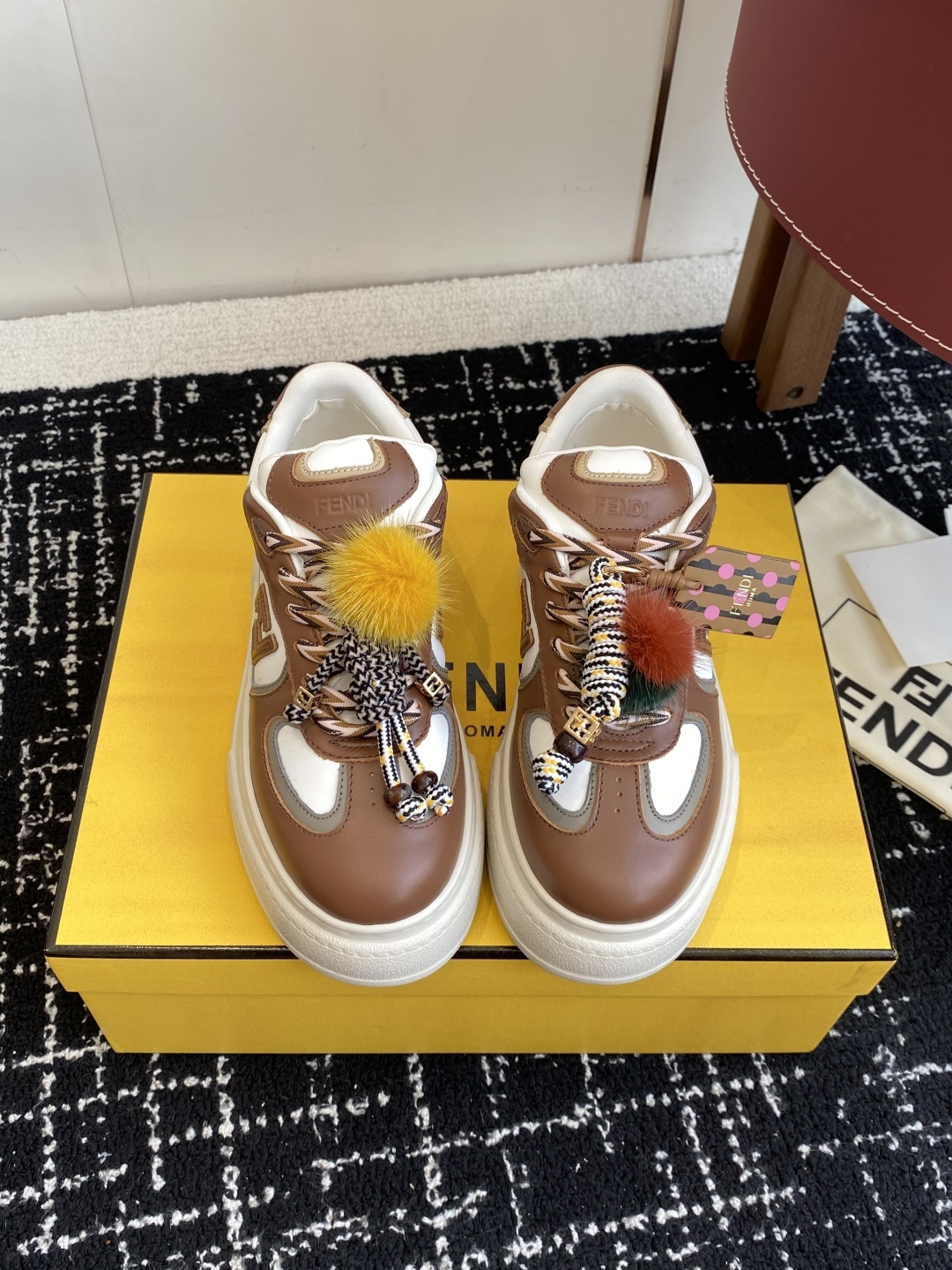 代购级
Fendi芬迪 25ss 厚底match系列 休闲 运动鞋
原版购入开发 做货 设计师Kim