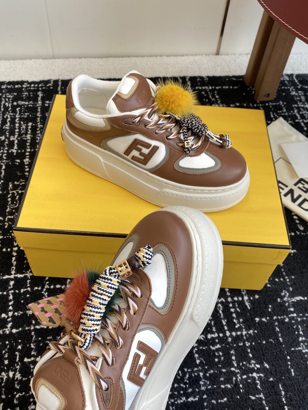 代购级
Fendi芬迪 25ss 厚底match系列 休闲 运动鞋
原版购入开发 做货 设计师Kim