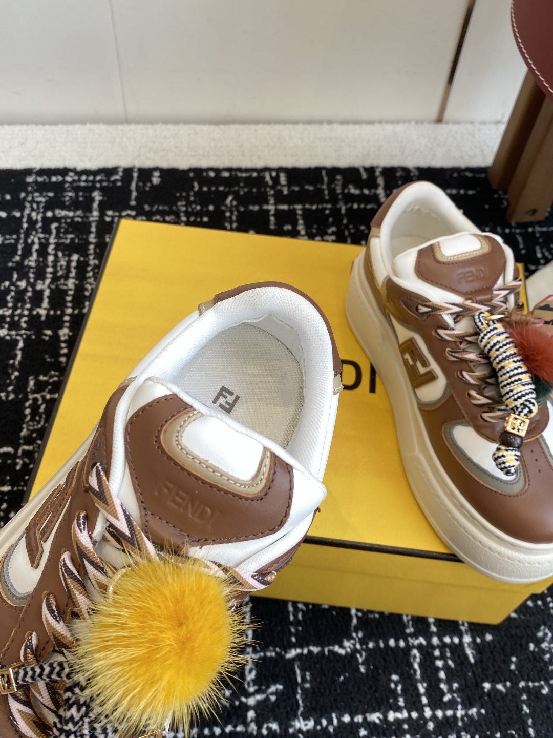 代购级
Fendi芬迪 25ss 厚底match系列 休闲 运动鞋
原版购入开发 做货 设计师Kim