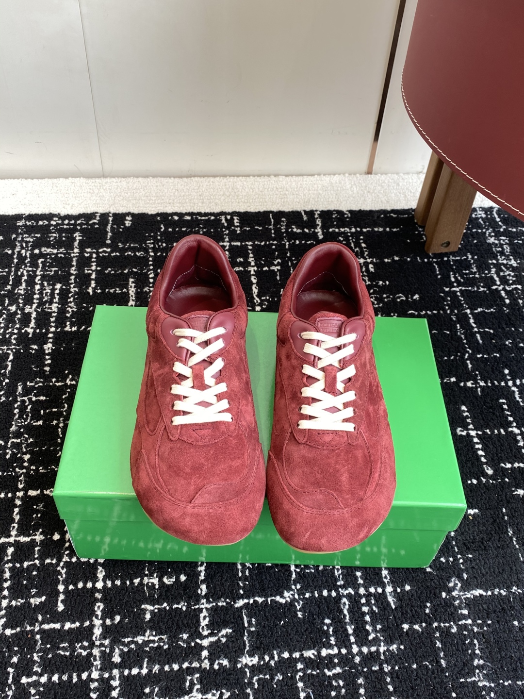 代购级 Bottega Veneta BV葆蝶家 25ss新款 情侣款 阿甘鞋 德训运动鞋
Sneake