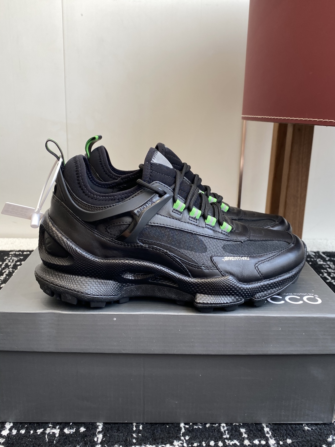 ECCO BIOM Sports Shoes: Comfortable Grid Trails with Natural Kinetic Technology - 图片 3