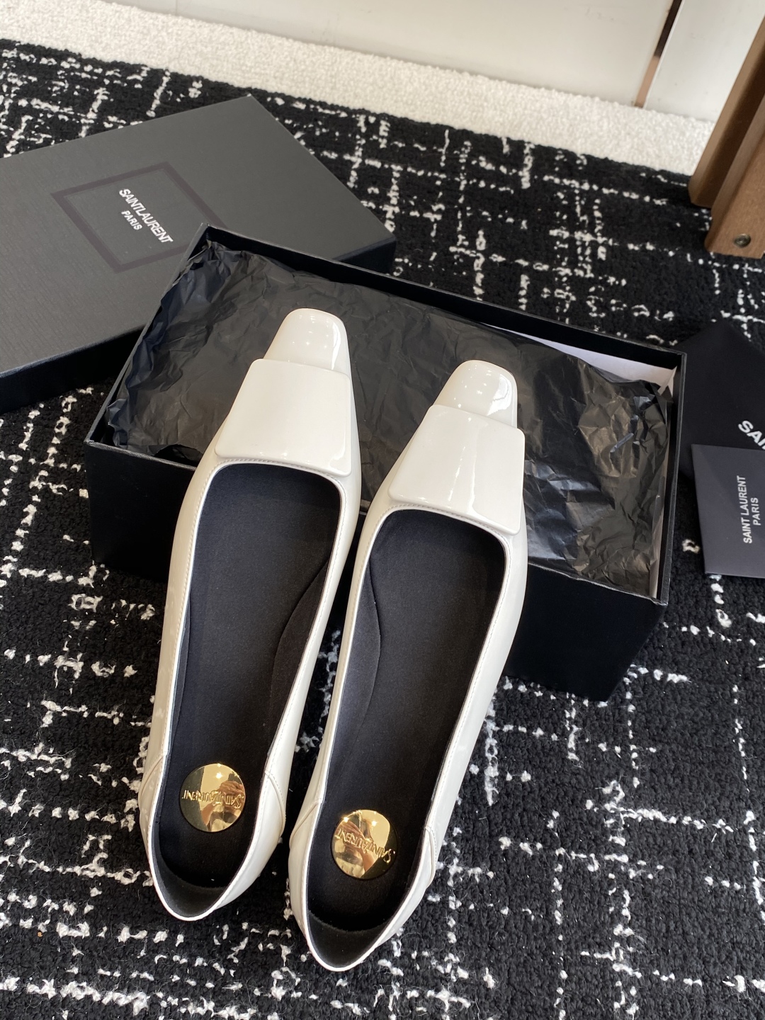 代购级
Saint Laurent 圣罗兰 25 ss秋冬平底秋冬单鞋 

宝藏时髦单品 众多明星超模追