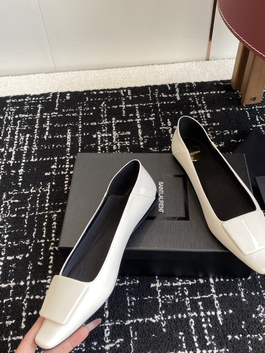 代购级
Saint Laurent 圣罗兰 25 ss秋冬平底秋冬单鞋 

宝藏时髦单品 众多明星超模追