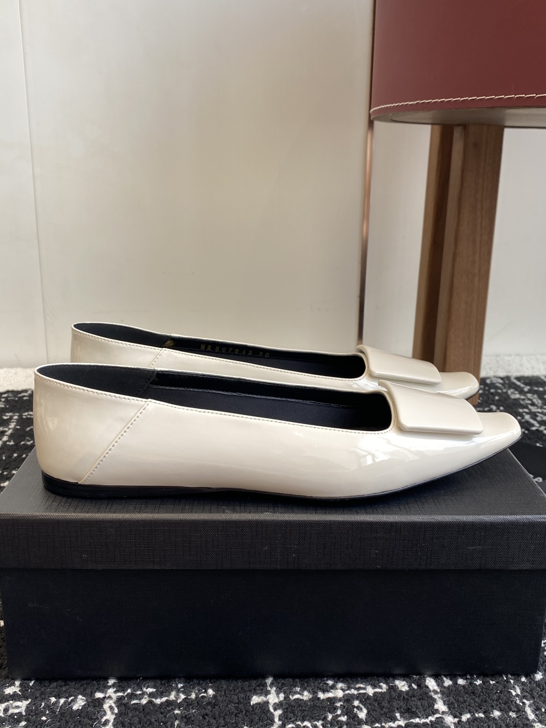 代购级
Saint Laurent 圣罗兰 25 ss秋冬平底秋冬单鞋 

宝藏时髦单品 众多明星超模追