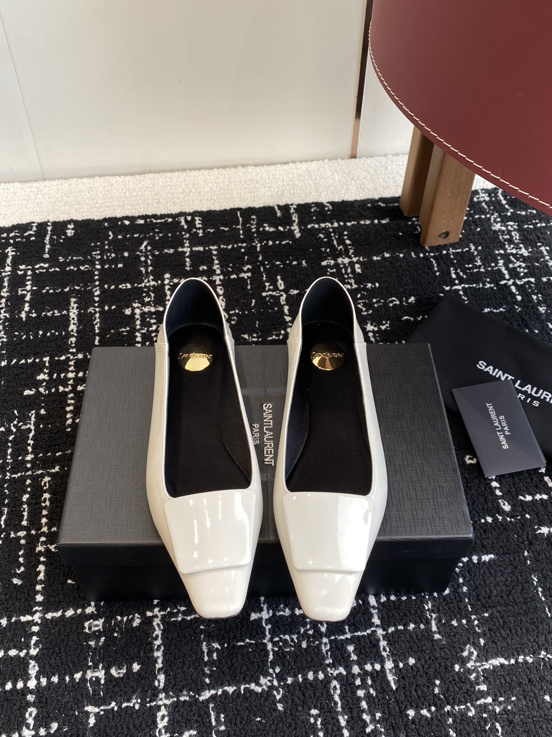 代购级
Saint Laurent 圣罗兰 25 ss秋冬平底秋冬单鞋 

宝藏时髦单品 众多明星超模追