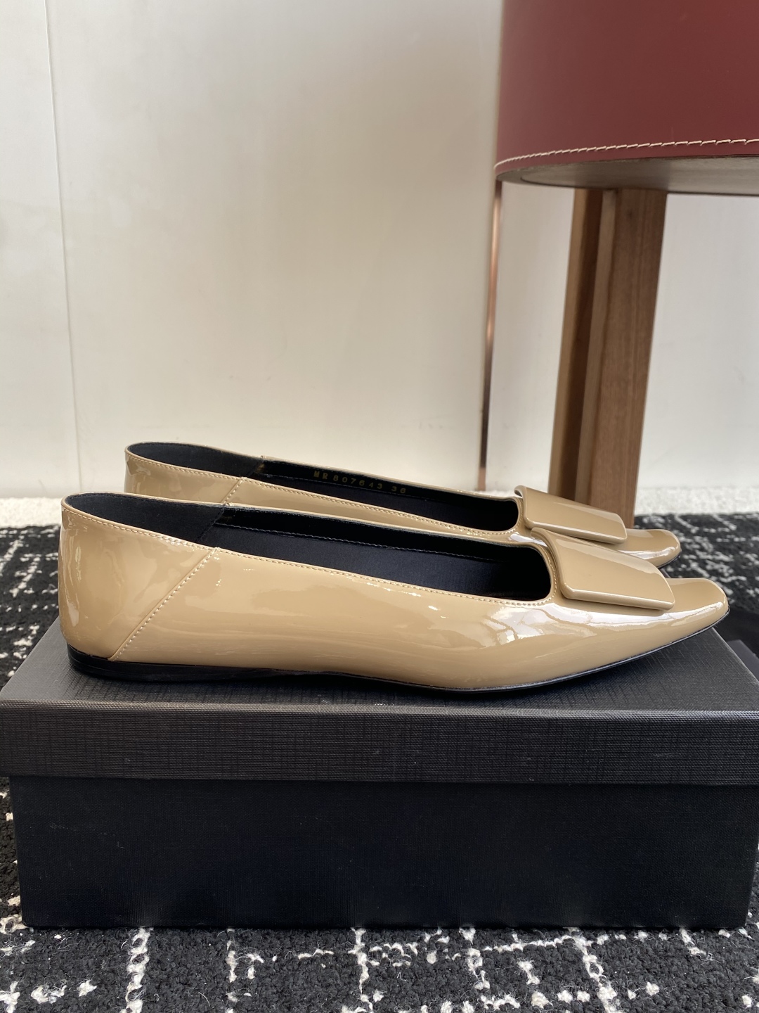 代购级
Saint Laurent 圣罗兰 25 ss秋冬平底秋冬单鞋 

宝藏时髦单品 众多明星超模追