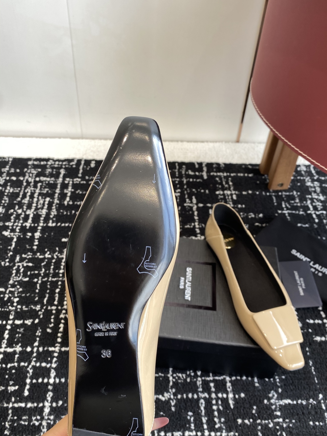 代购级
Saint Laurent 圣罗兰 25 ss秋冬平底秋冬单鞋 

宝藏时髦单品 众多明星超模追