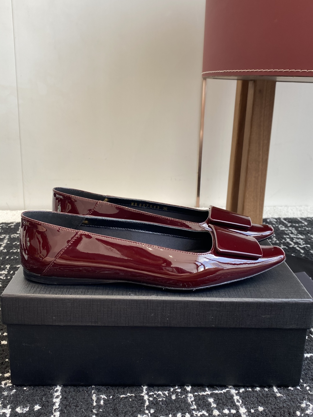 代购级
Saint Laurent 圣罗兰 25 ss秋冬平底秋冬单鞋 

宝藏时髦单品 众多明星超模追