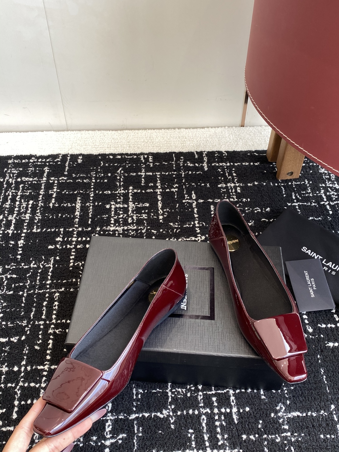 代购级
Saint Laurent 圣罗兰 25 ss秋冬平底秋冬单鞋 

宝藏时髦单品 众多明星超模追