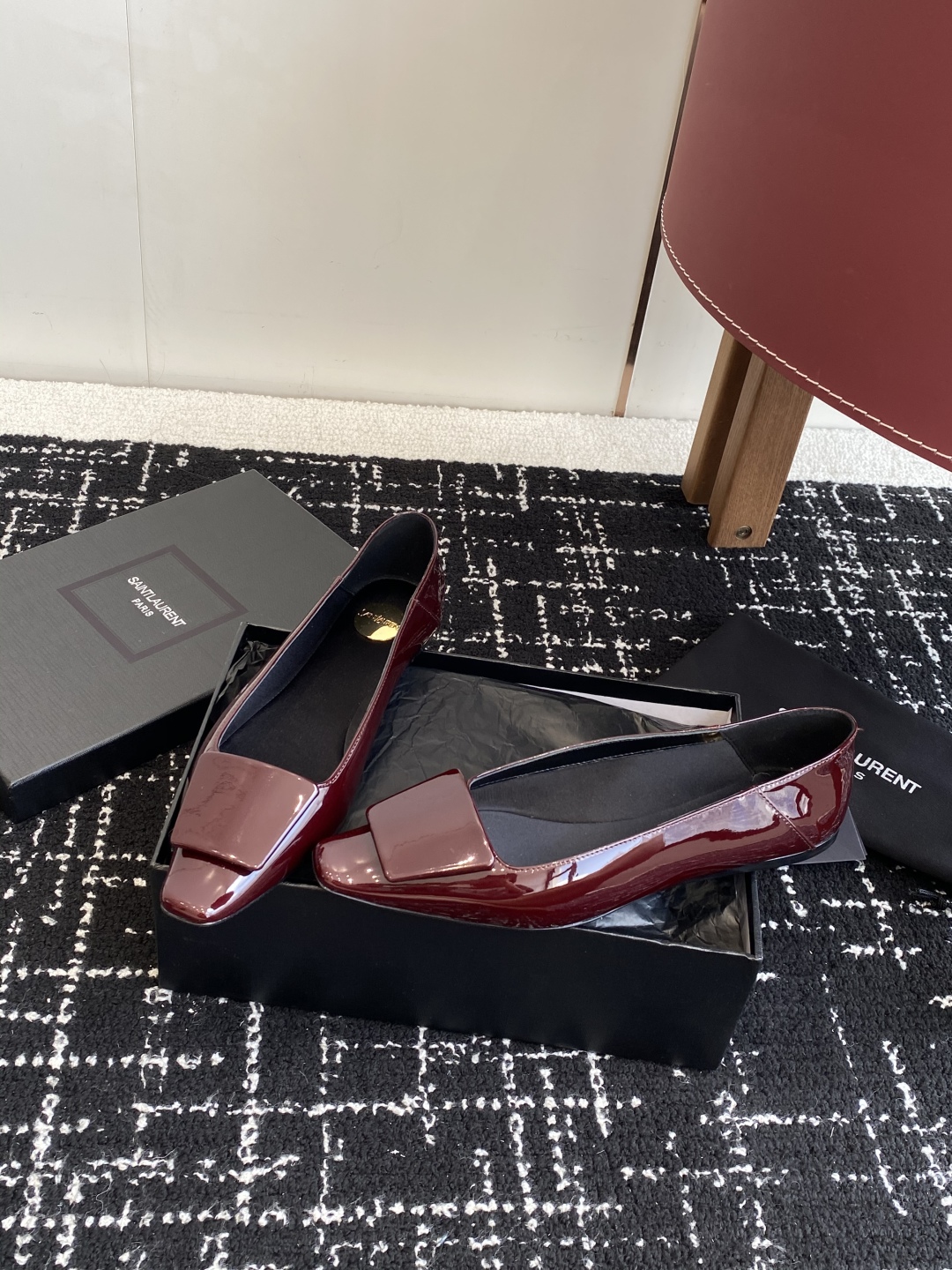 代购级
Saint Laurent 圣罗兰 25 ss秋冬平底秋冬单鞋 

宝藏时髦单品 众多明星超模追