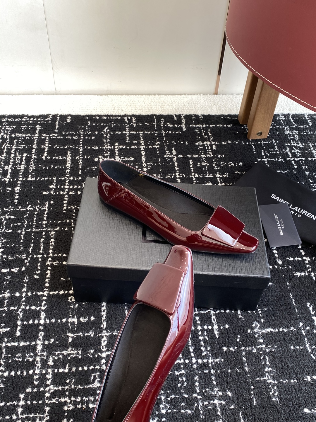 代购级
Saint Laurent 圣罗兰 25 ss秋冬平底秋冬单鞋 

宝藏时髦单品 众多明星超模追