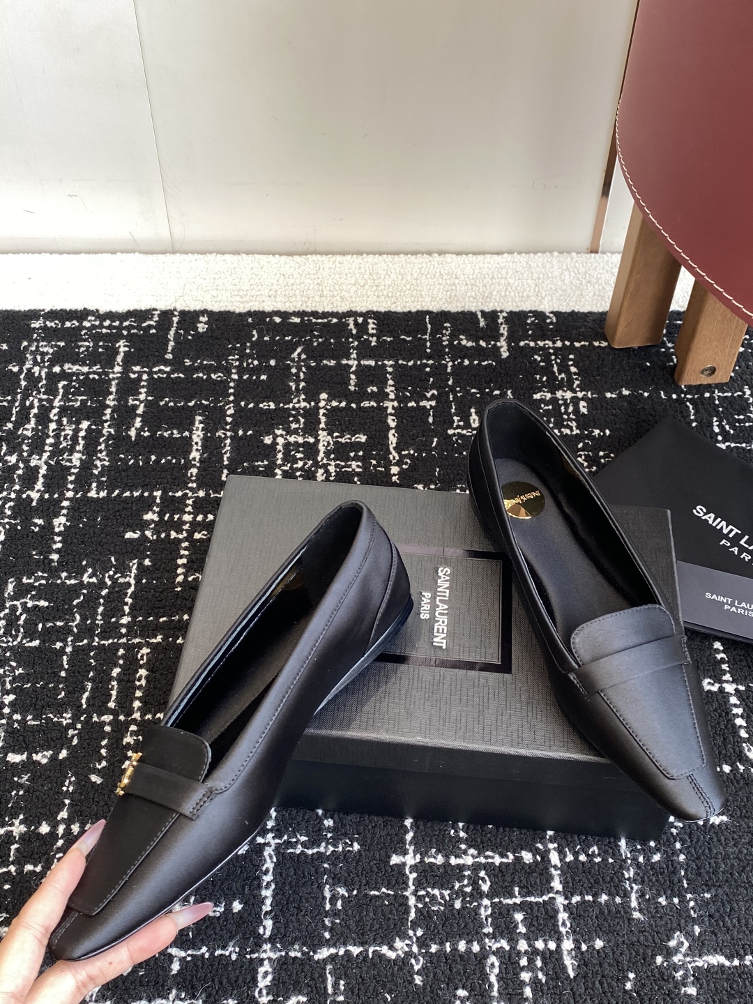 代购级Saint Laurent 圣罗兰 25 ss秋冬平底秋冬单鞋 
宝藏时髦单品 众多明星超模追捧，
