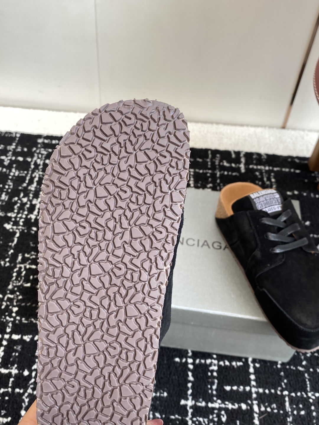 代购级
BaLenciaga 巴黎世家款 × BIRKENSTO联名合作款Boston包头软底 勃肯增高