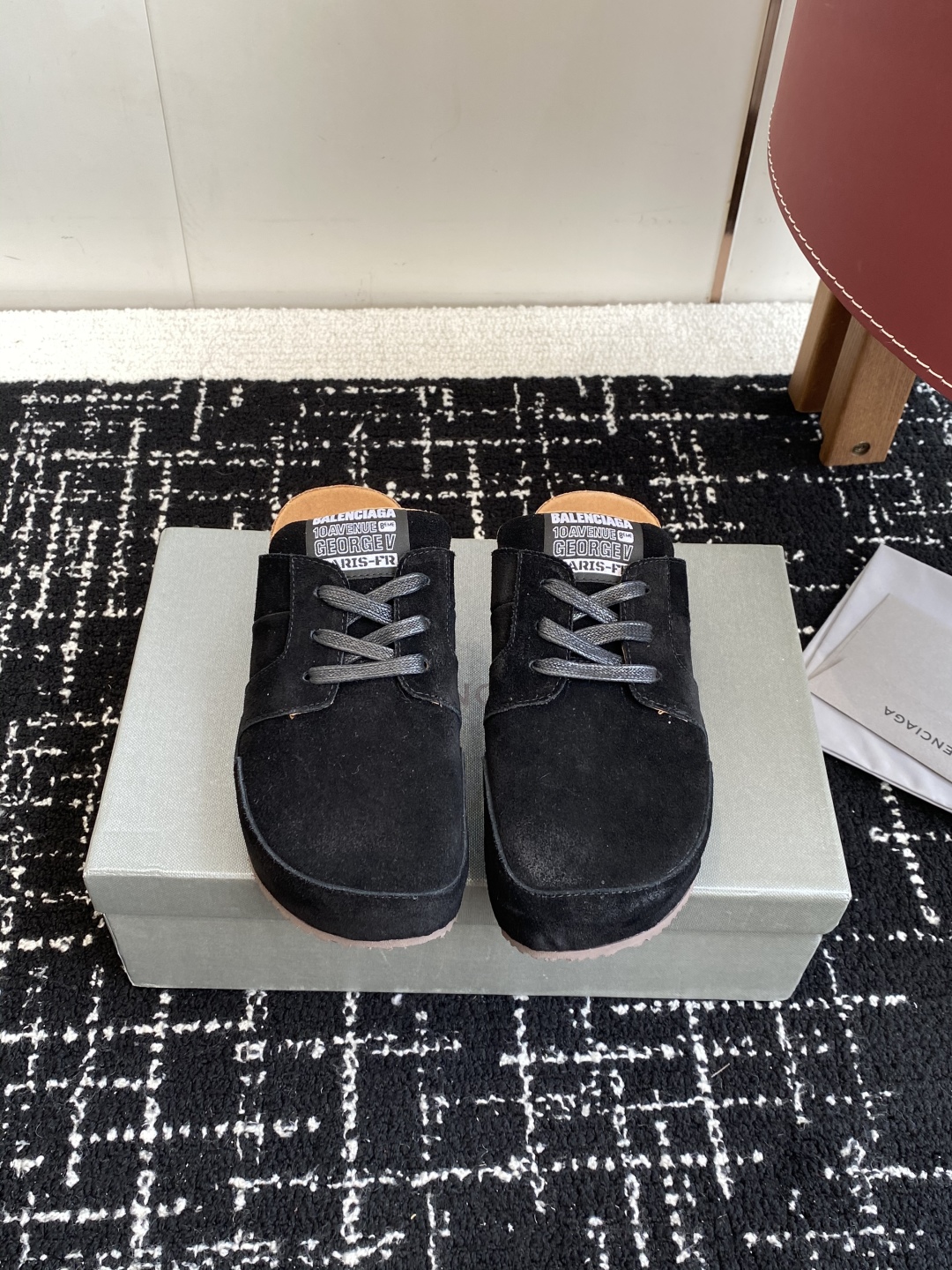 代购级
BaLenciaga 巴黎世家款 × BIRKENSTO联名合作款Boston包头软底 勃肯增高
