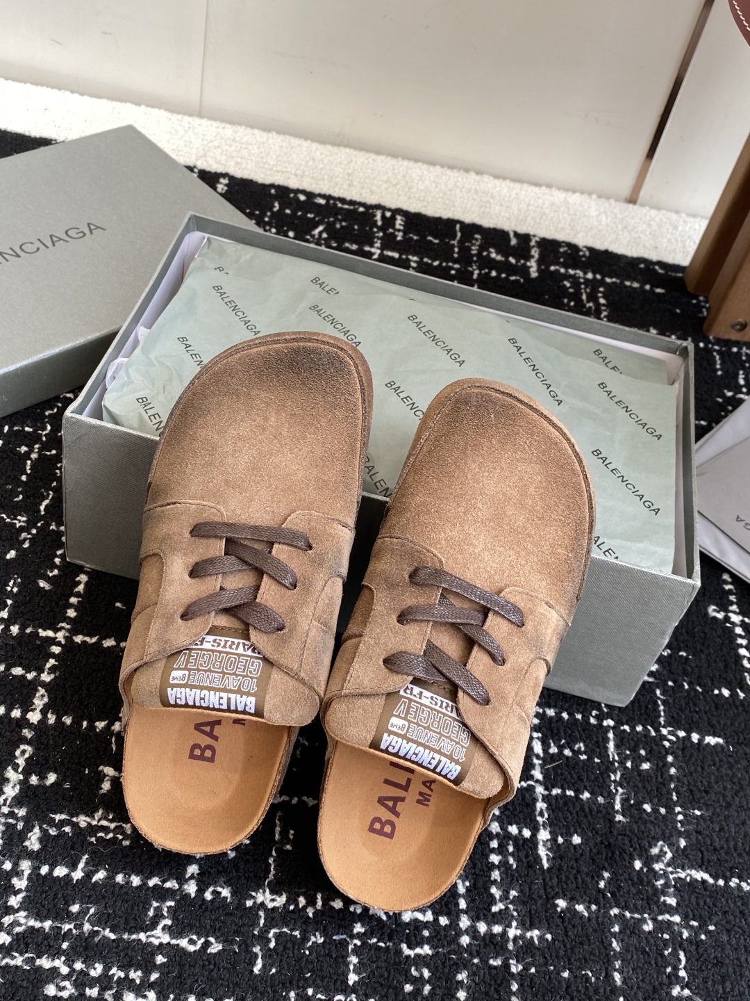 代购级
BaLenciaga 巴黎世家款 × BIRKENSTO联名合作款Boston包头软底 勃肯增高