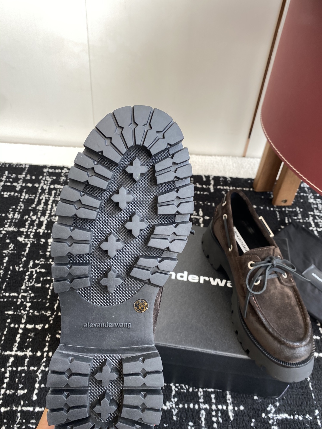 代购级
Alexander Wang aw carter
Jennie 大王这 厚底乐福鞋好绝，同款乐福