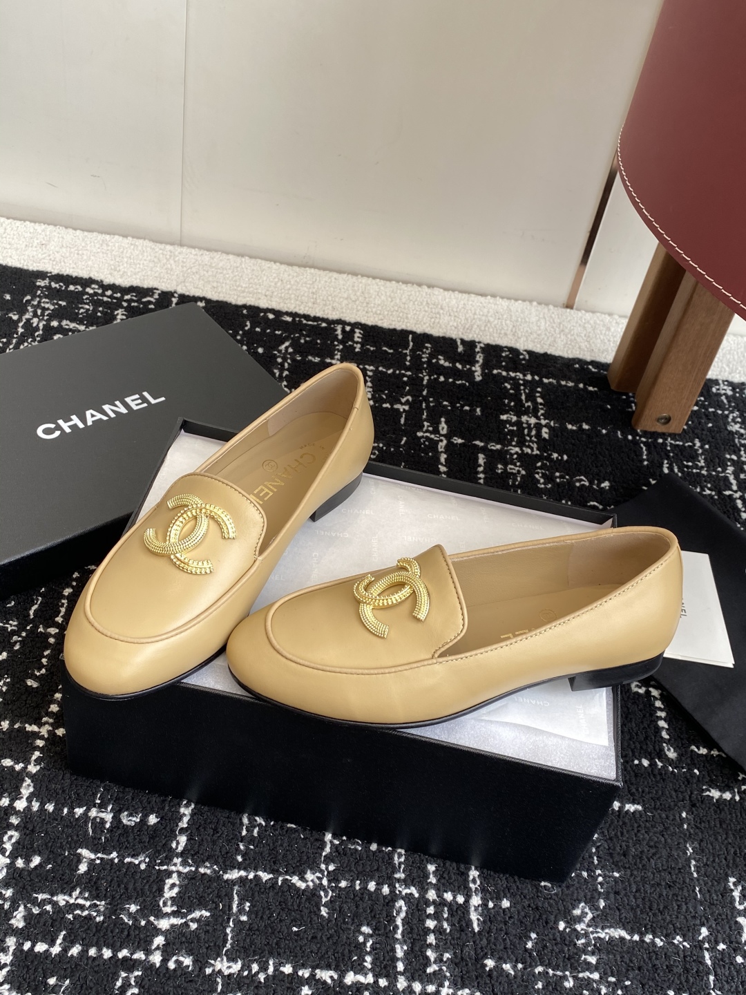 代购级
Chanel 25ss 小香 新款 小香乐福鞋 单鞋秋冬 香家必备爆款

女神系列，拥有香家特色
