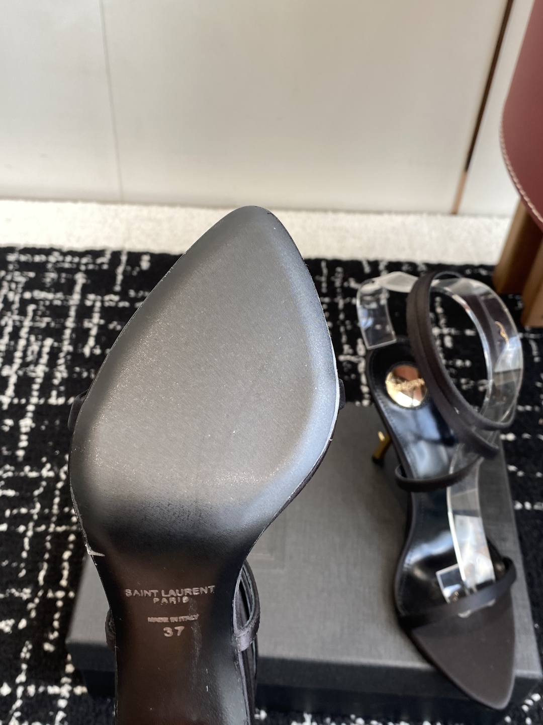代购级
YSL 圣罗兰 SAINT LAURENT 25ss 春夏 新款凉鞋 

圣罗兰春夏新款 Mel