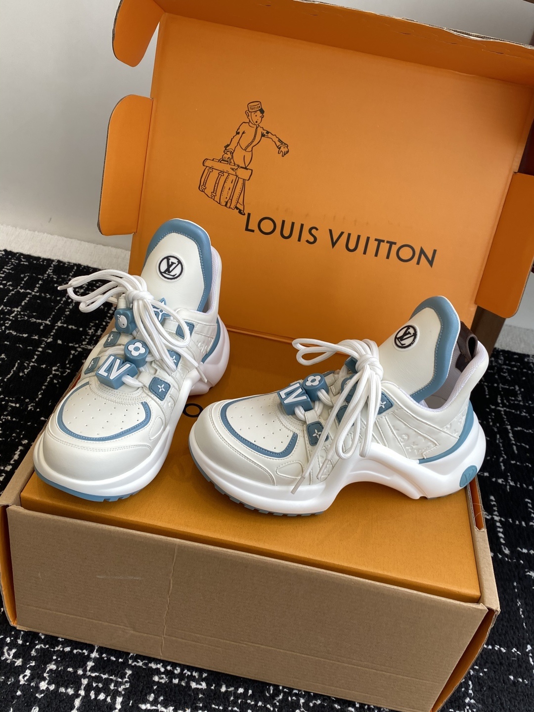 东莞代购级 扣子➕10(官网同步✈️盒包装)
⚠️全新升级Louis Vuitton 路易斯威登 25