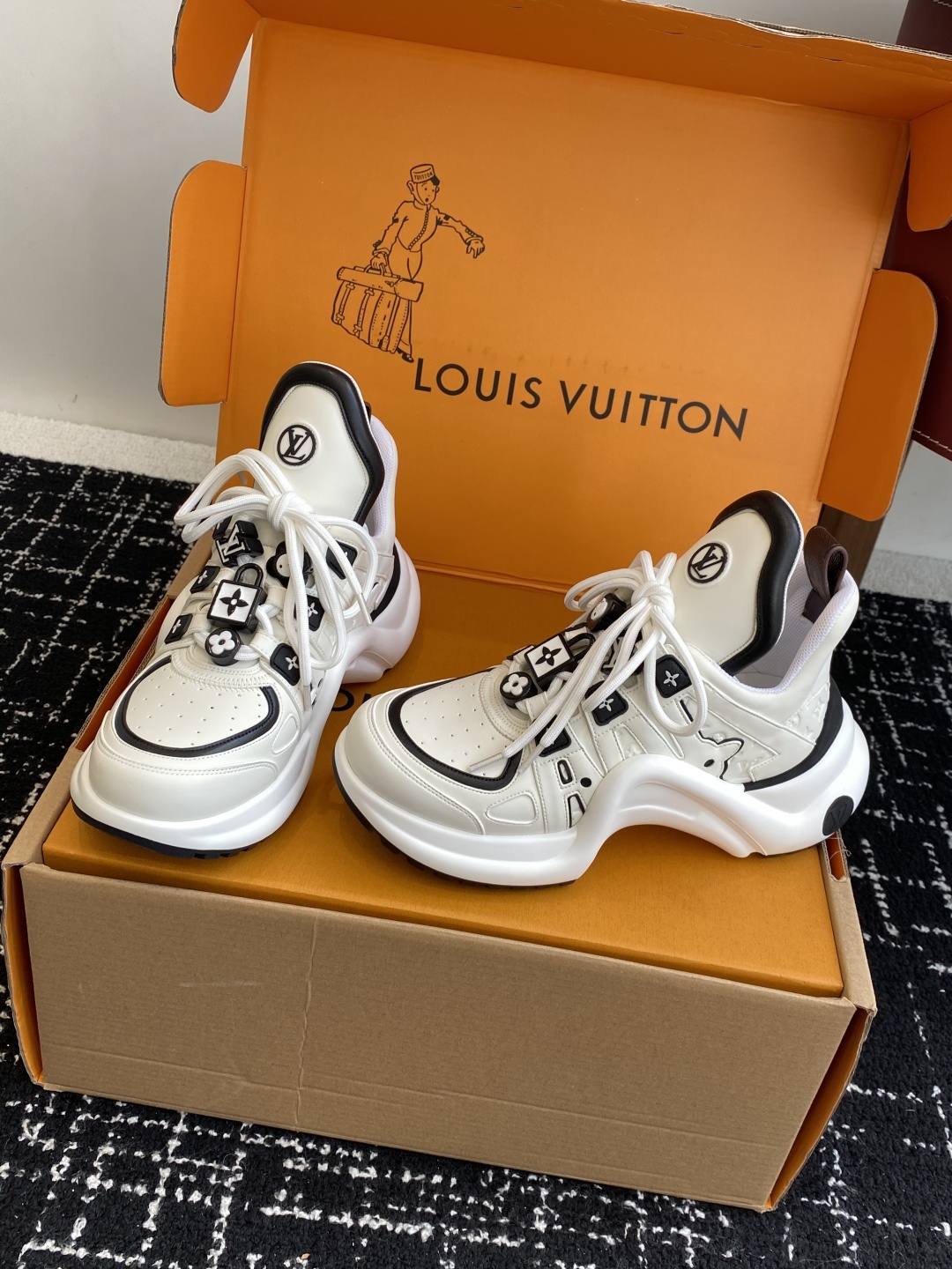 东莞代购级 扣子➕10(官网同步✈️盒包装)
⚠️全新升级Louis Vuitton 路易斯威登 25