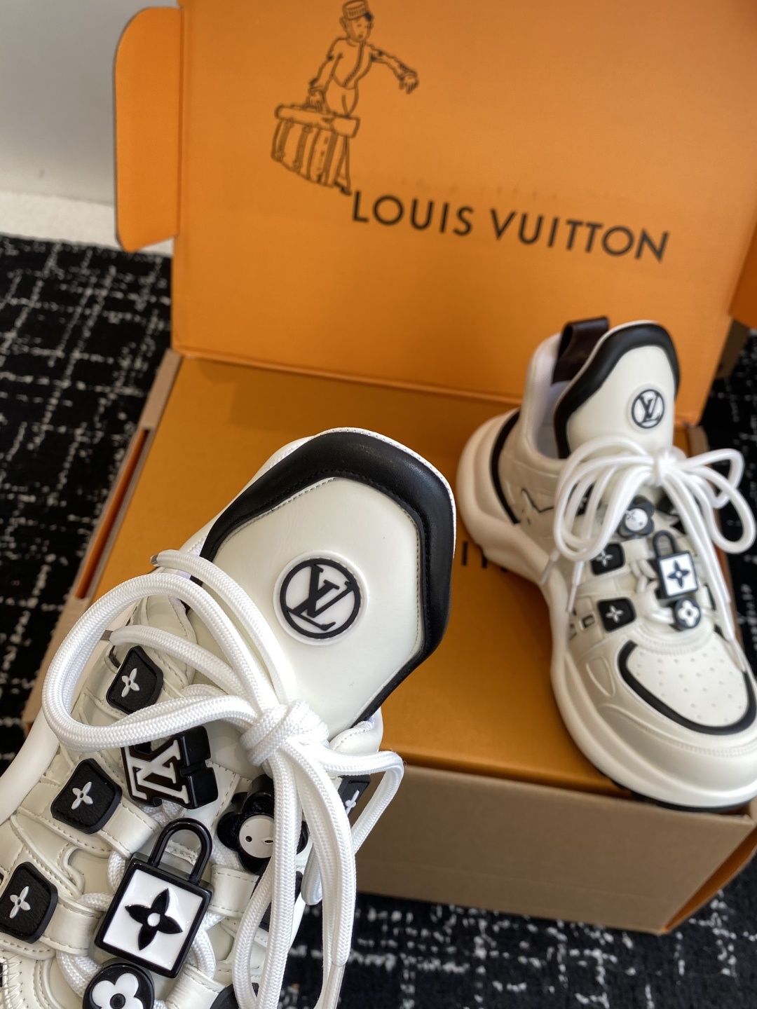 东莞代购级 扣子➕10(官网同步✈️盒包装)
⚠️全新升级Louis Vuitton 路易斯威登 25