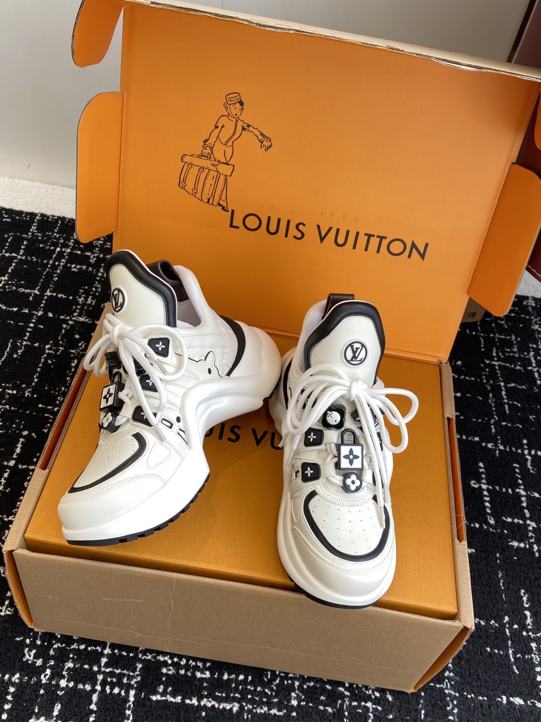 东莞代购级 扣子➕10(官网同步✈️盒包装)
⚠️全新升级Louis Vuitton 路易斯威登 25