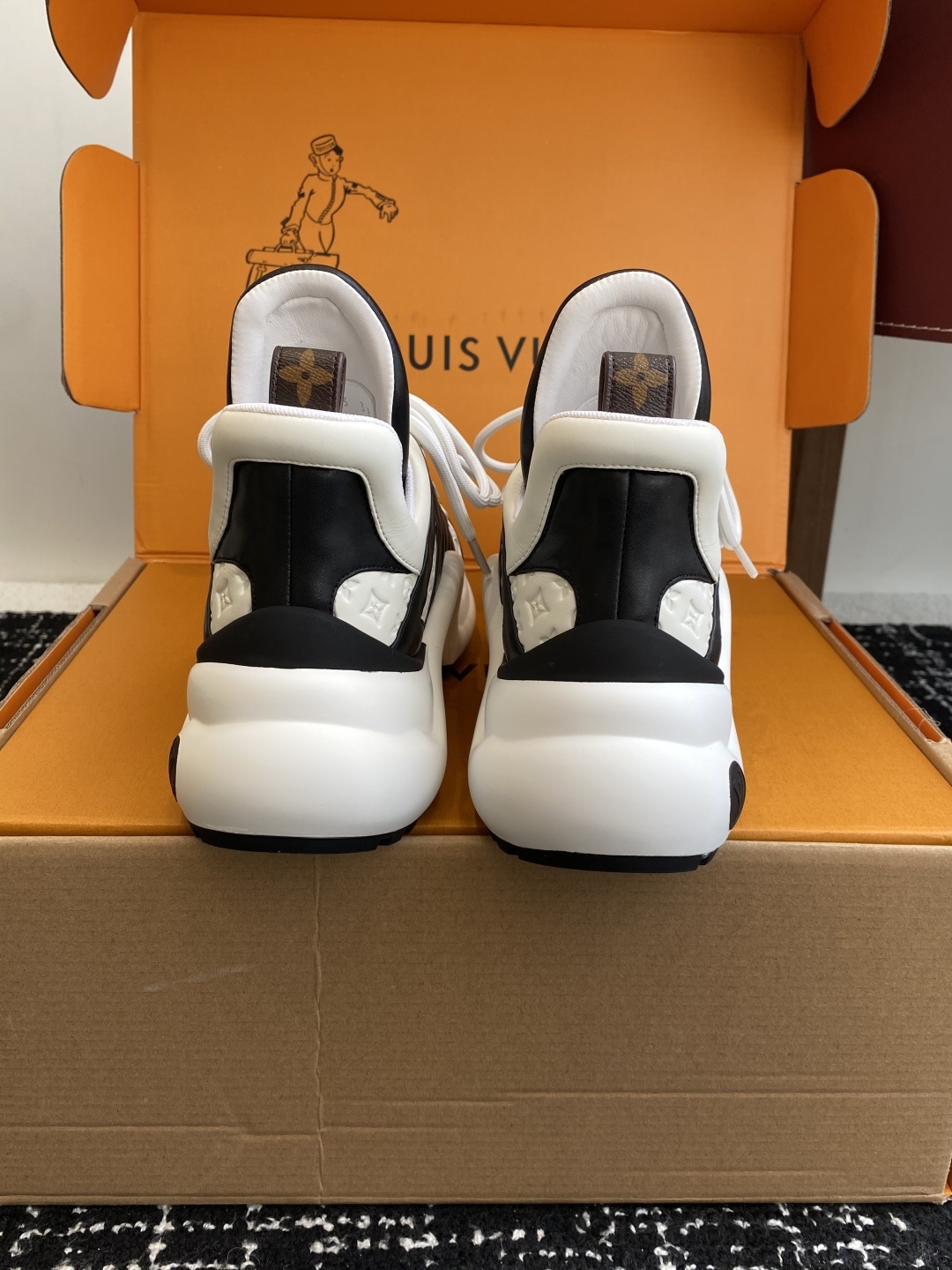 东莞代购级 扣子➕10(官网同步✈️盒包装)
⚠️全新升级Louis Vuitton 路易斯威登 25