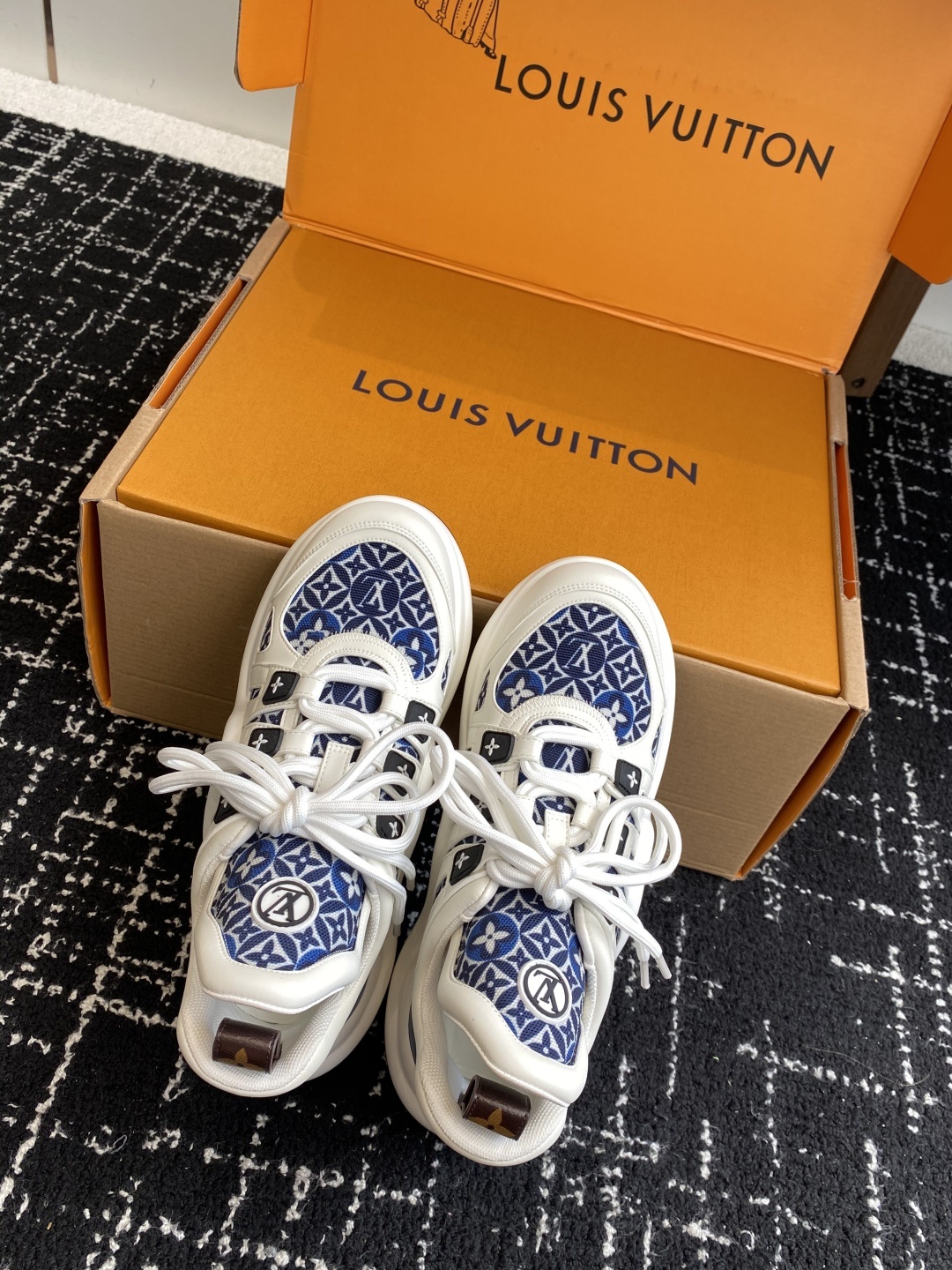 东莞代购级 扣子➕10(官网同步✈️盒包装)
⚠️全新升级Louis Vuitton 路易斯威登 25