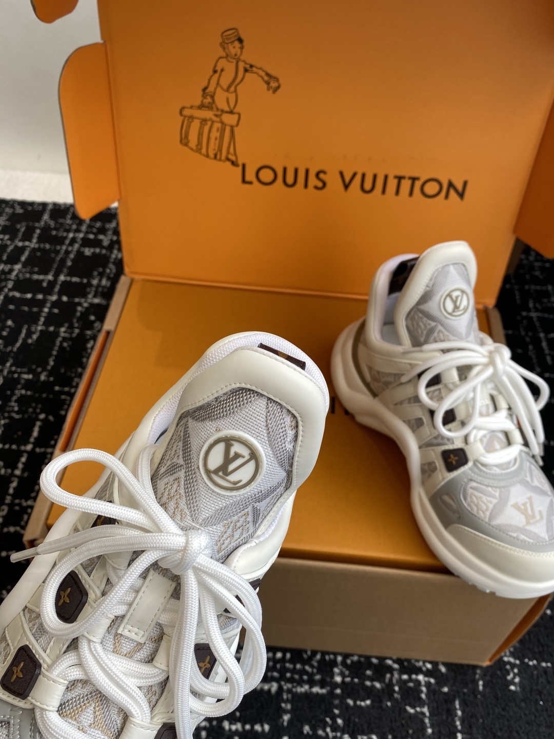 东莞代购级 扣子➕10(官网同步✈️盒包装)
⚠️全新升级Louis Vuitton 路易斯威登 25