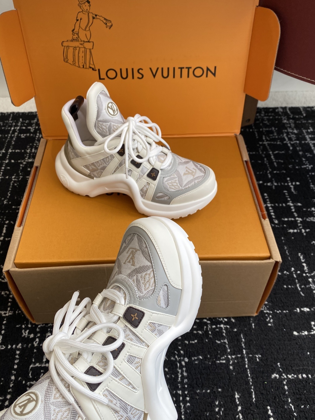 东莞代购级 扣子➕10(官网同步✈️盒包装)
⚠️全新升级Louis Vuitton 路易斯威登 25