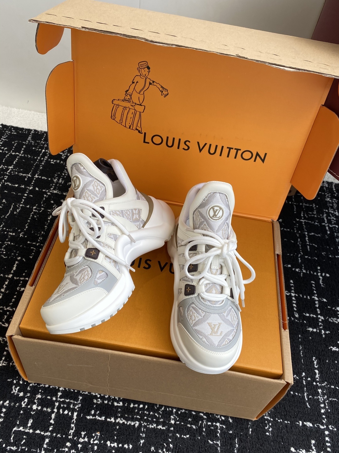 东莞代购级 扣子➕10(官网同步✈️盒包装)
⚠️全新升级Louis Vuitton 路易斯威登 25